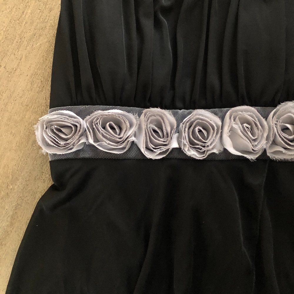 Sleeveless Layers Dress -H1 - Picture 3 of 8
